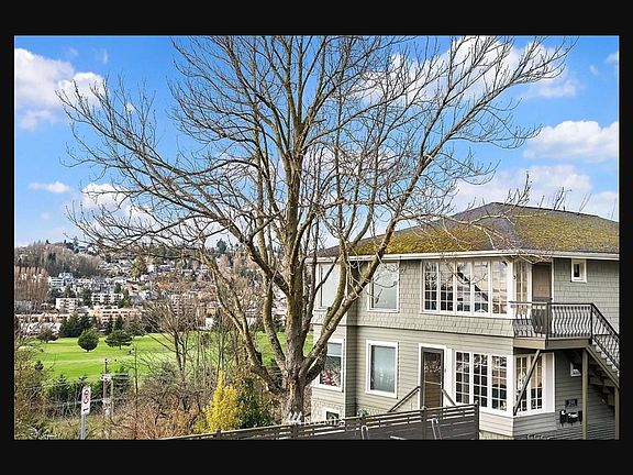 3rd image of 2546 Gilman Dr W APT 3
