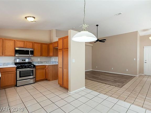 5th image of 3125 Bayliner Ave