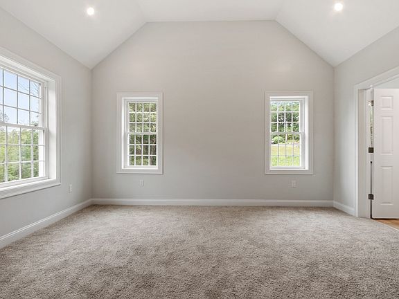 3rd image of 72 Cottage Ln Unit B