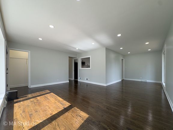 4th image of 4256 Golf Rd