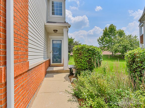 2nd image of 16737 Hazelwood Dr