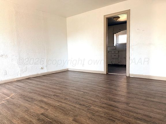 3rd image of 2912 Ridgemere Blvd