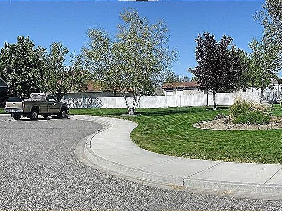 5th image of 8814 W Imnaha Ct