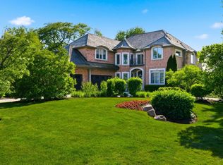 809 Edgemont Ln, Park Ridge, IL 60068