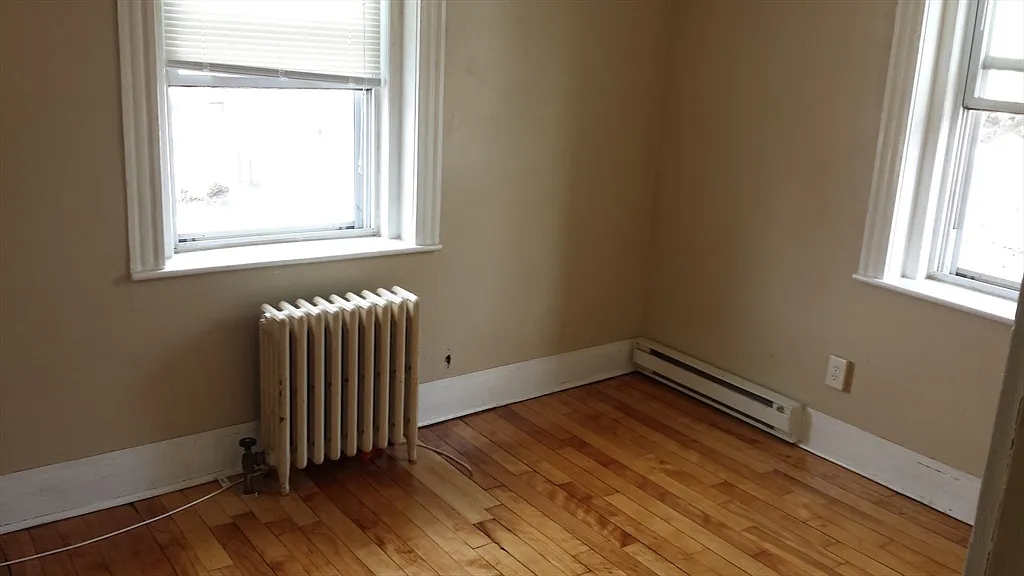 1 bed, 1.0 bath, 625 sqft, $1,900 — Photo 1