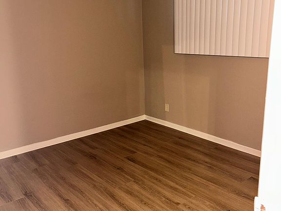 4th image of 5613 Riverton Ave #5613