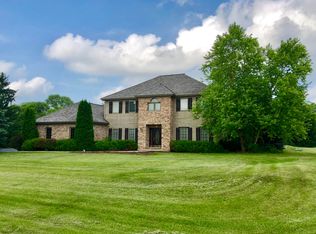 186 Peregrine Ln, Hawthorn Woods, IL 60047