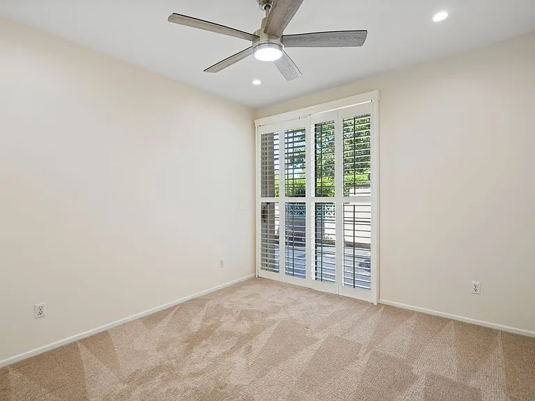 23609 Del Monte Dr #299 — Photo 18