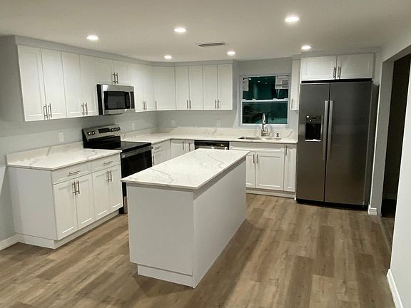 2nd image of 1701 E Emma Street