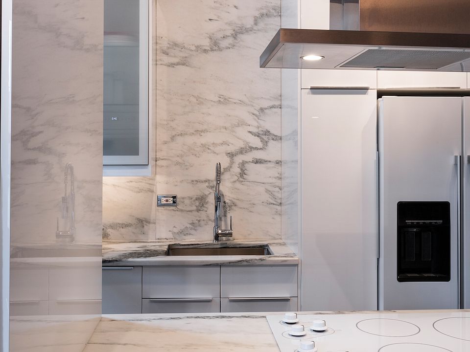 1st image of 4654 N Kenmore Ave #1N