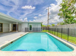 6620 NW 21st Ct, Sunrise, FL 33313