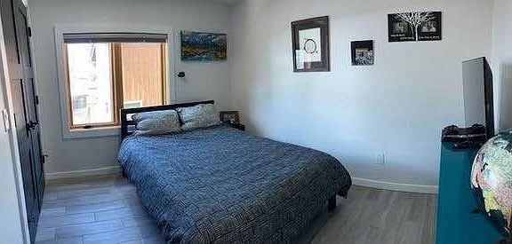 2nd image of 667A E Kelly Ave #A