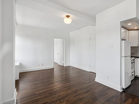 4th image of 253 W 72nd St APT 2306