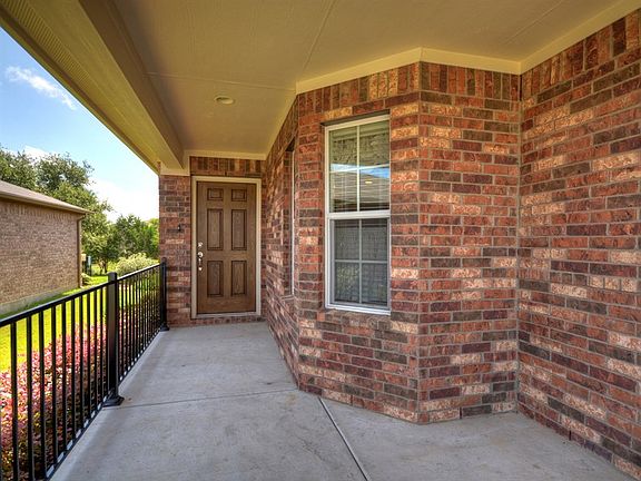 5th image of 313 Salado Creek Ln