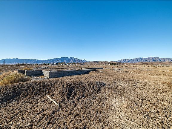 4th image of 4051 Forest Rd