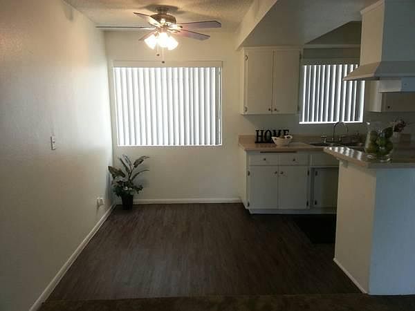 2nd image of 1081 El Camino Real #15
