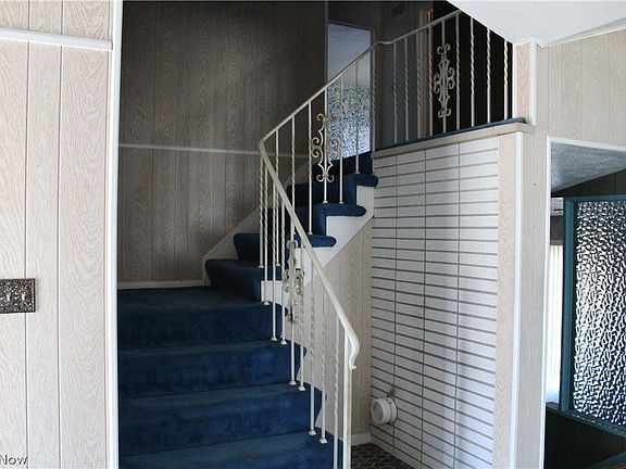 4th image of 159 Lucy Ln