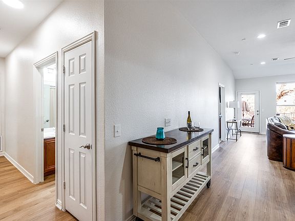 5th image of 10025 Sedgewick Ave