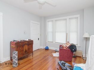 2808 N Whipple St, Chicago, IL 60618