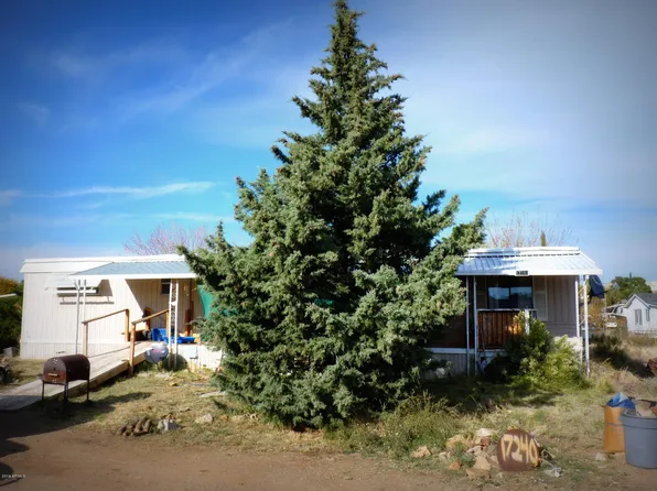 17240 E Peach Tree Rd, Mayer, AZ 86333