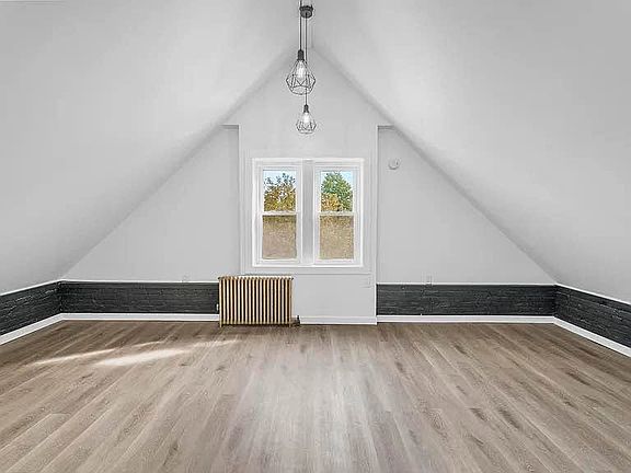 3rd image of 506 Avenue A #3