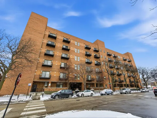 1000 E 53rd St Unit 215, Chicago, IL 60615