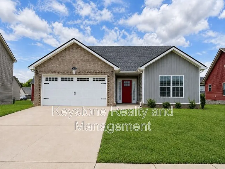 1073 Dublin Dr — Photo 1