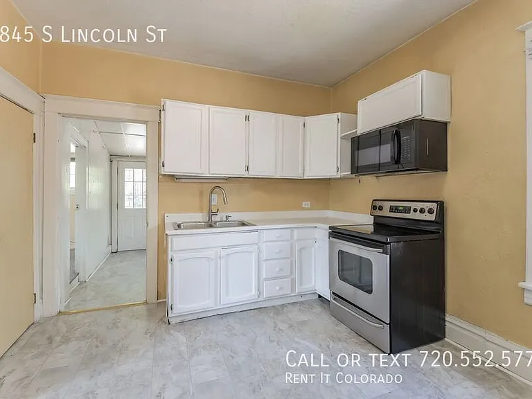 2845 S Lincoln St — Photo 2