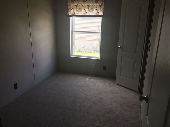 5th image of 12660 Claremont Cir