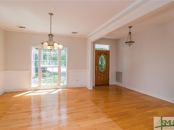 4th image of 6 Baysprings Ct