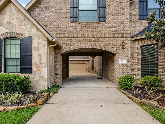 4th image of 9215 Elk Mountain Ct