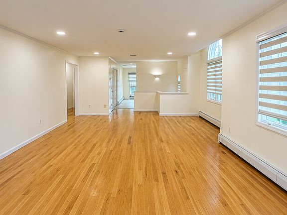 5th image of 44 Delia Blvd #B