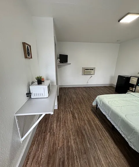 934 E Main St #1 — Photo 6