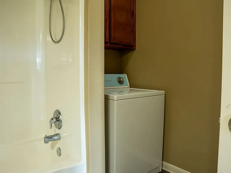 2400 MARKET PLAZA DRIVE — Photo 29