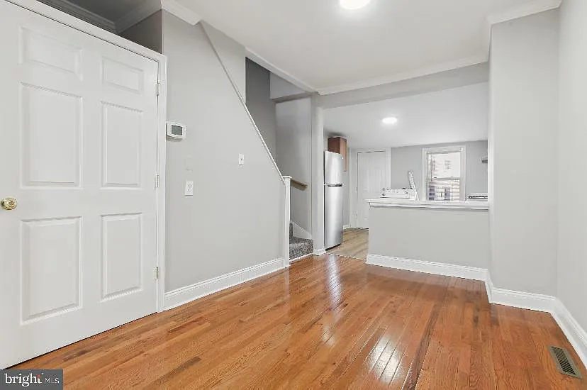 2 bed, 820 sqft, $1,500 — Photo 4