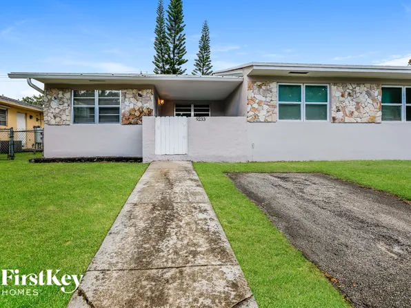 9233 SW 204th Ter, Cutler Bay, FL 33189