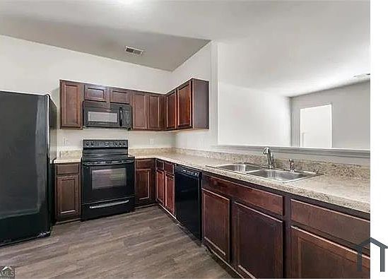 3rd image of 6327 Olmadison Pl