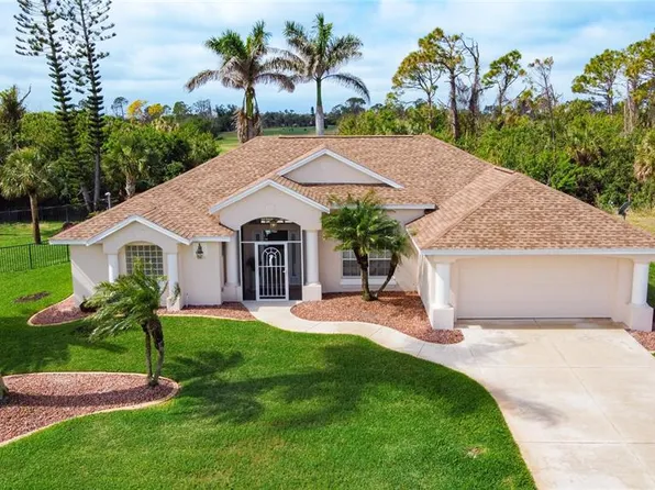 816 Rotonda Cir, Rotonda West, FL 33947