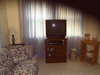 3rd image of 2805 Barnard St