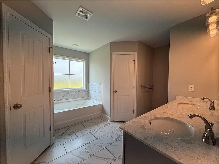 231 Creek Ridge Dr — Photo 12