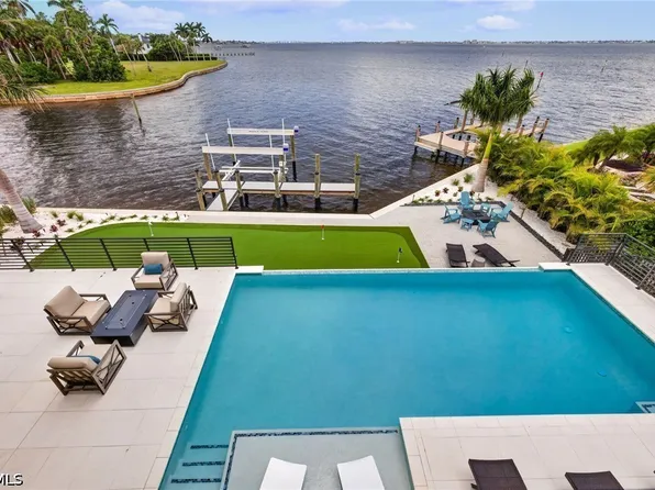 6924 Old Whiskey Creek Dr, Fort Myers, FL 33919