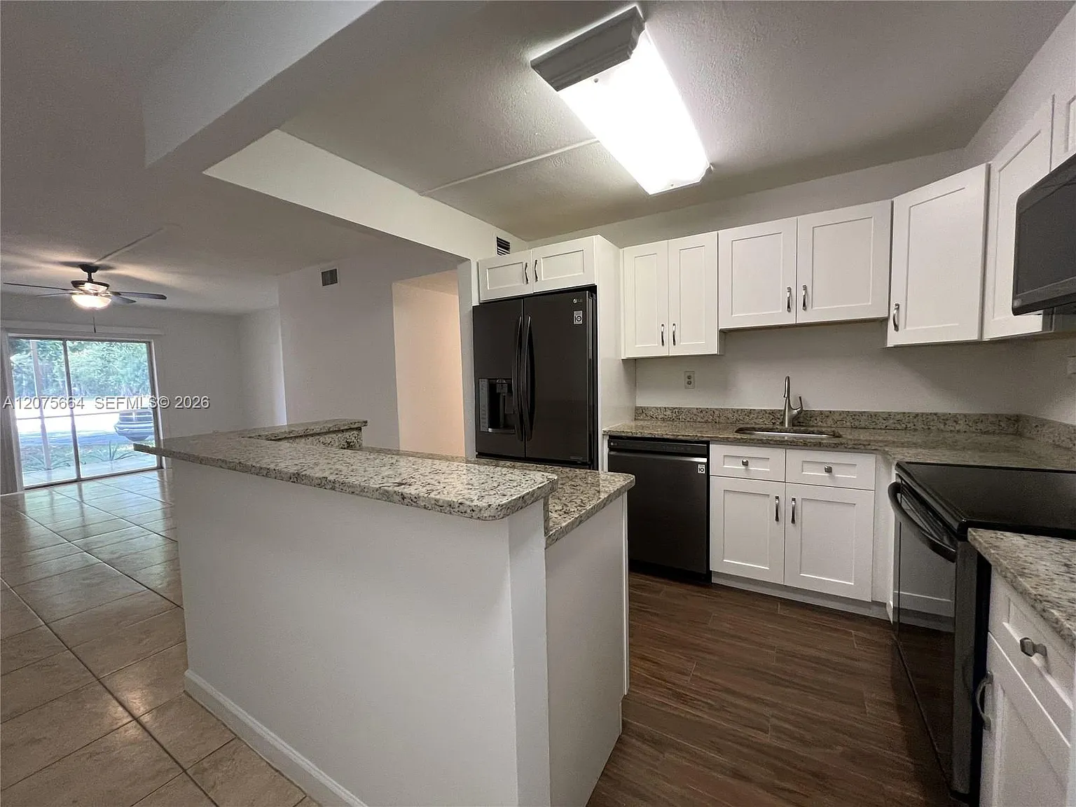 Heritage Circle Condo — Photo 1