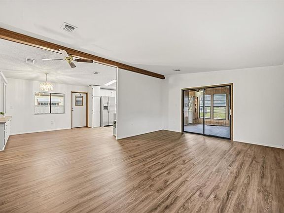 4th image of 2446 Fairbluff Rd #1554