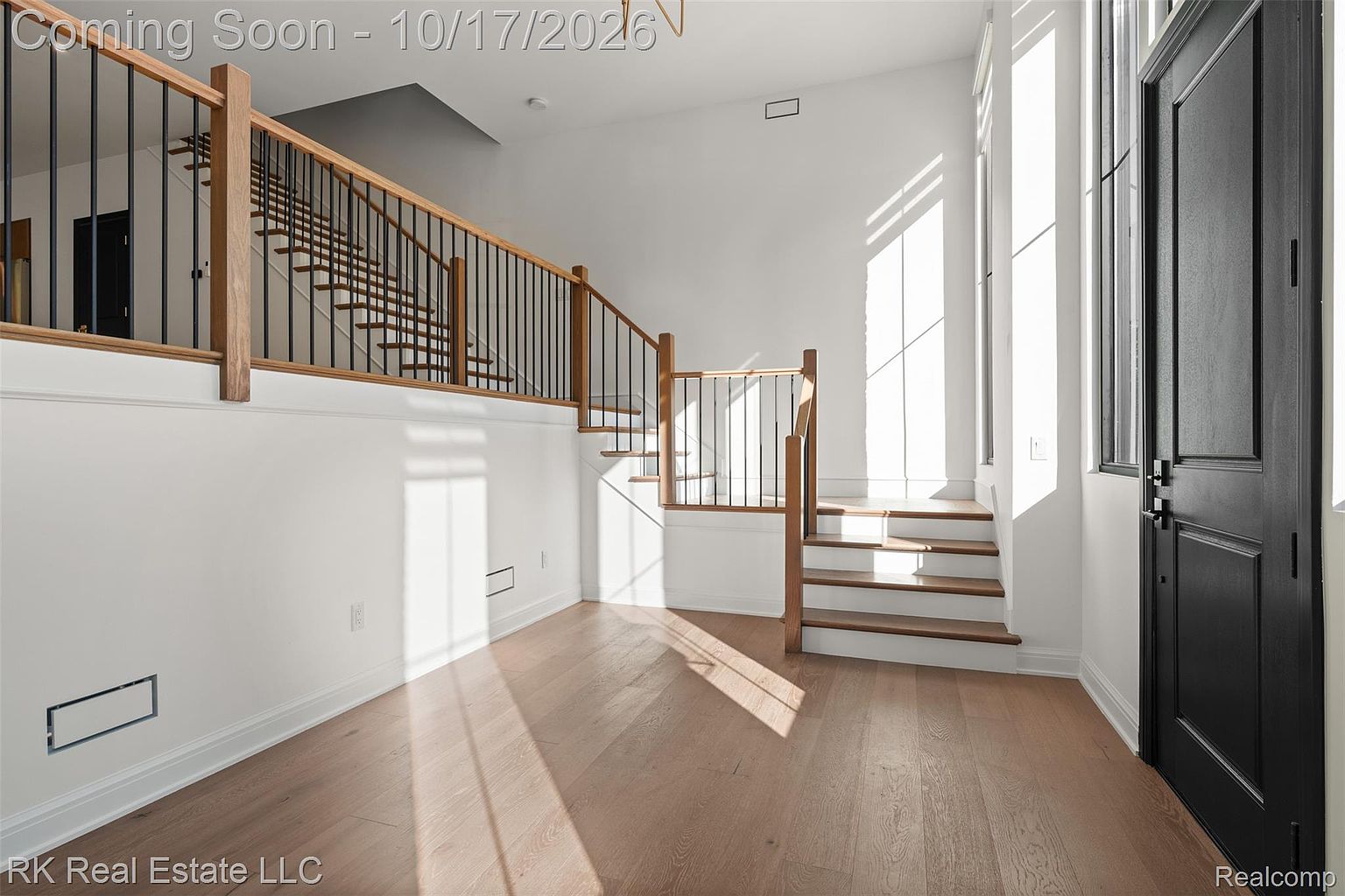 605 E Flint St, photo 3