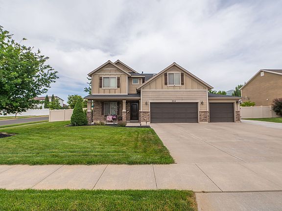 3rd image of 2214 W Loveland Ln