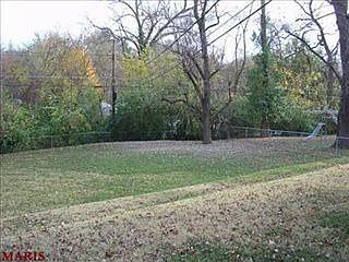 3rd image of 702 Moundale Dr