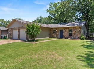 22 Johnny Ln, Sherwood, AR 72120