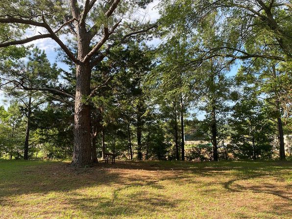 104 Percy Dr, Flowood, MS 39232