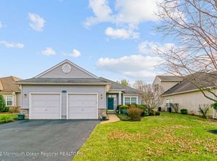126 Orleans Rd, Monroe Township, NJ 08831