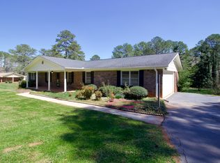 920 Swan Lake Rd, Stockbridge, GA 30281